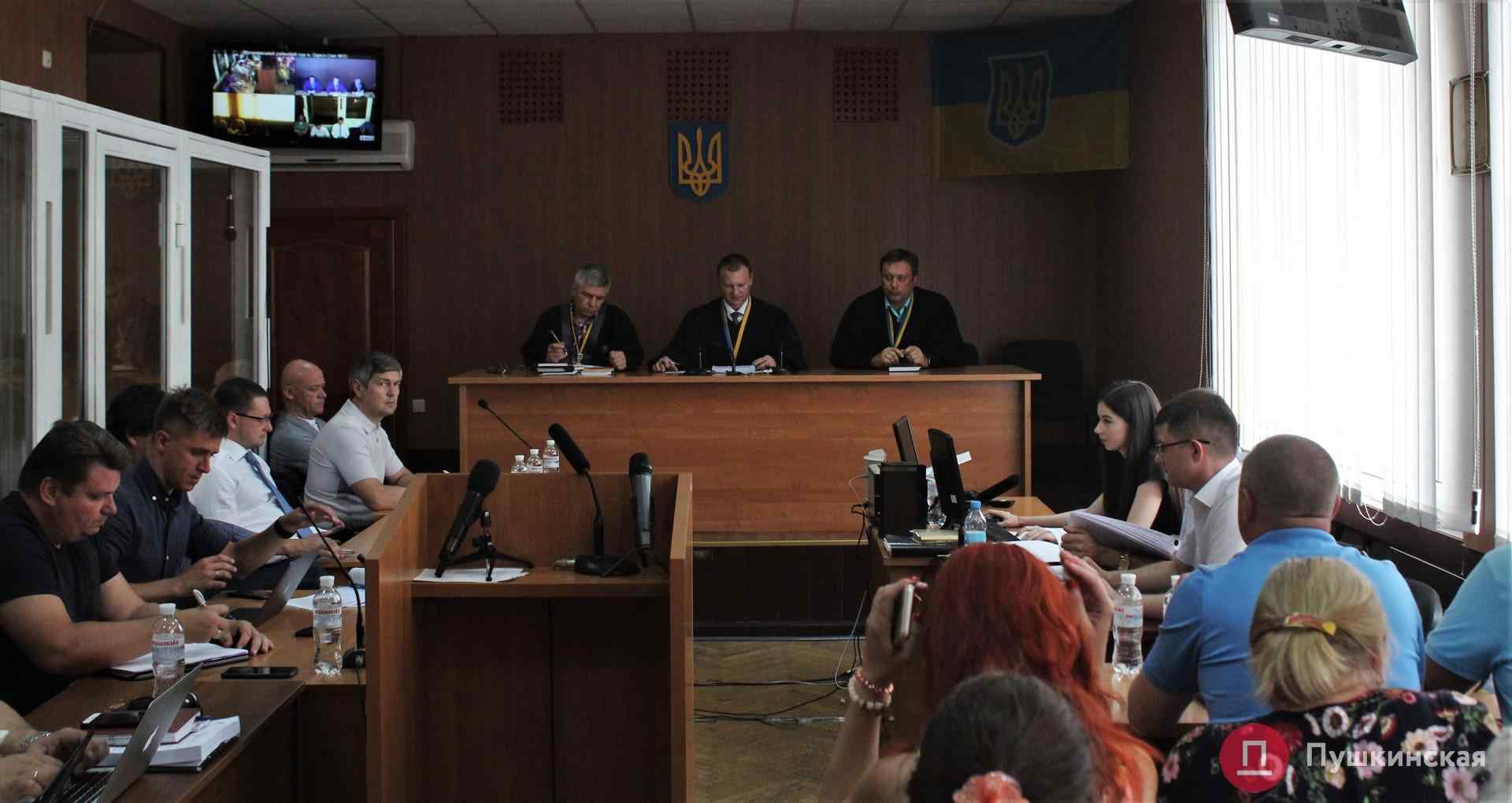 12 лет тюрьмы просят прокуроры для мэра Одессы, обвиняемого по делу «Краяна»
