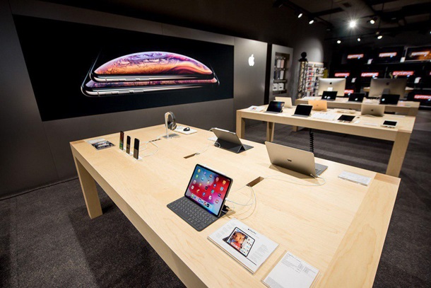 Цитрус открыл первый Apple Shop в Киеве. Продано 480 устройств AppleРеклама
