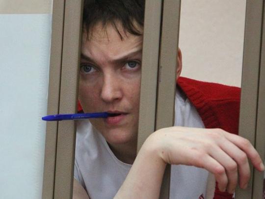 Депутатов, летевших на суд к Савченко, задержали в аэропорту Москвы