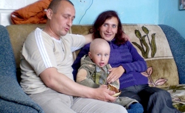 Дорогой святой Николай! Мне подарки на Рождество не приноси. Лишь верни с войны домой папу!
