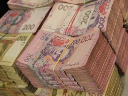 Покрытый золотом рукомойник найден при обыске у подозреваемого в растрате госсредств