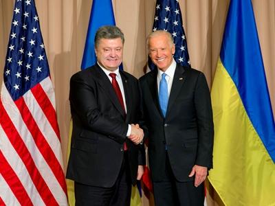 Порошенко провел 4-часовую встречу с Байденом