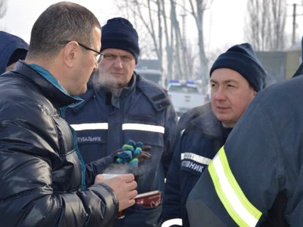 Раненого при обстреле Авдеевки спасателя оперируют