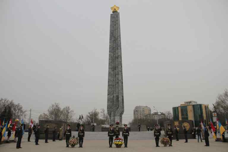Стеллу «Крылья Победы» приведут в порядок