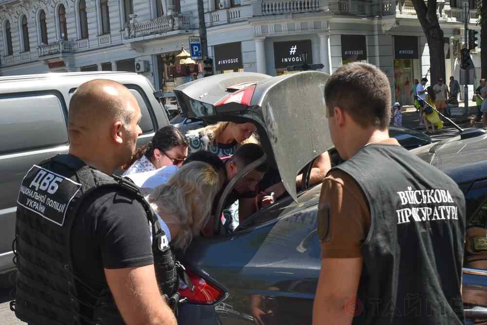 В центре Одессы на взятке задержали высокопоставленную сотрудницу полиции. Обновлено