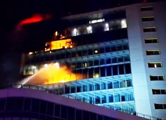 В Дублине произошел крупный пожар в Metro Hotel