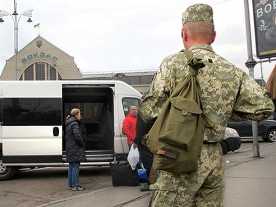 Водители маршруток обязаны перевозить участников АТО бесплатно