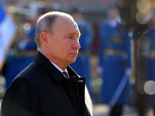 Аферу Путина с выдачей российских паспортов всем украинцам изобразили меткой карикатурой