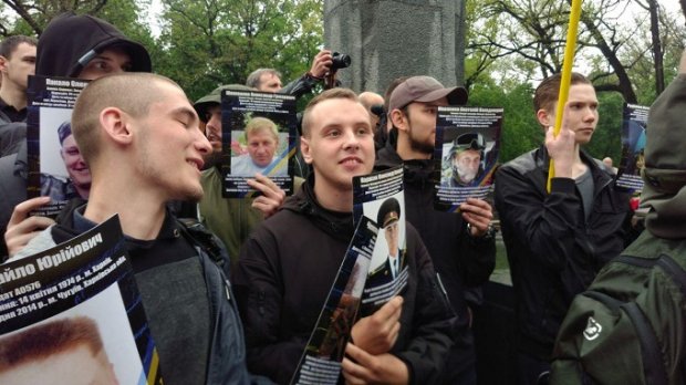 Акция Бессмертный полк в Харькове и Николаеве прошла с перепалками и нарушениями