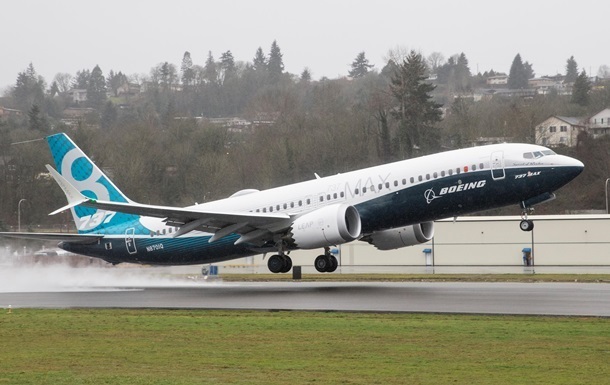 Boeing потерял контракт на 49 лайнеров после крушений 737 MAX