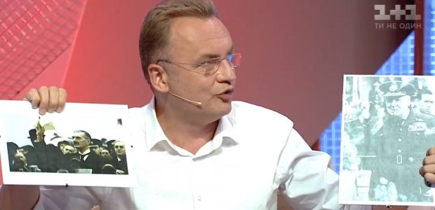 Чья политика ближе Зеленскому: Садовый передал президенту портреты Черчилля и Чемберлена