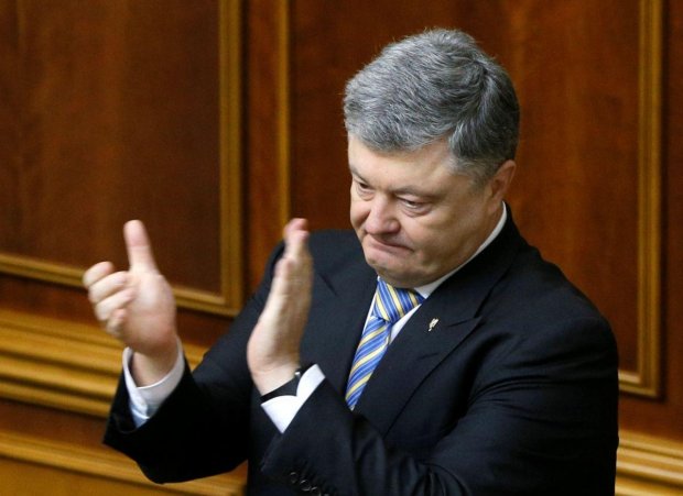 Чому НАЗК знаходить порушення у всіх, окрім президента