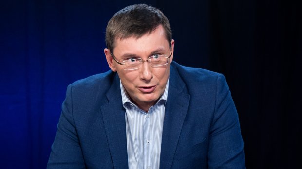 Чому Порошенко зробив так, щоб топ-корупціонерів неможливо було посадити