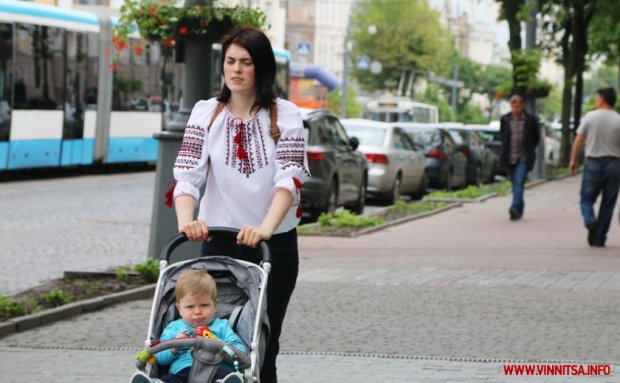 День вишиванки: як святкують українці в різних містах – неймовірні фото та відео