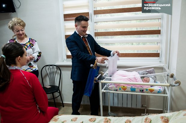 День вишиванки: як святкують українці в різних містах – неймовірні фото та відео