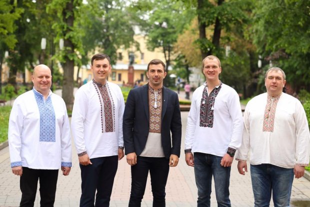 День вишиванки: як святкують українці в різних містах – неймовірні фото та відео