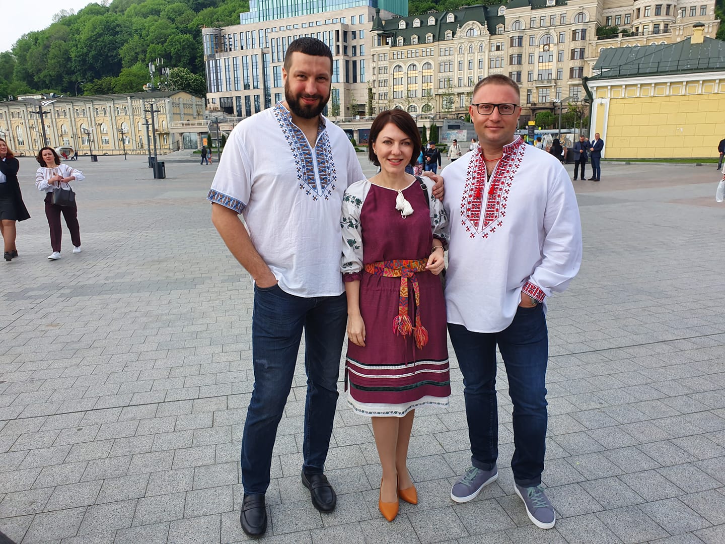День вышиванки: украинцы активно поздравляют друг друга с праздником и постят яркие фото День вышиванки: украинцы активно поздравляют друг друга с праздником и постят яркие фото
