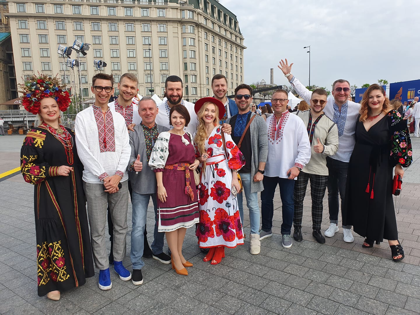 День вышиванки: украинцы активно поздравляют друг друга с праздником и постят яркие фото День вышиванки: украинцы активно поздравляют друг друга с праздником и постят яркие фото