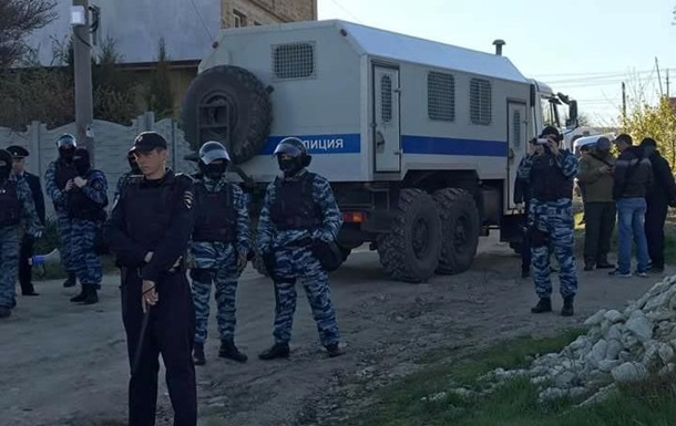 ФСБ заявила об обыске у радикального исламиста в Крыму