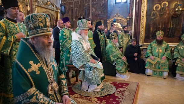 Глава УПЦ МП Онуфрий и скандальный оппоблокивец съездили в Россию к патриарху РПЦ Кириллу