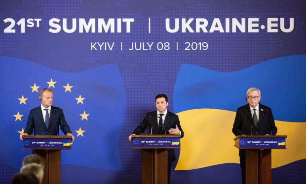 Головні новини 8 липня: скандальний телеміст NewsOne і Росія 24, саміт Україна – ЄС