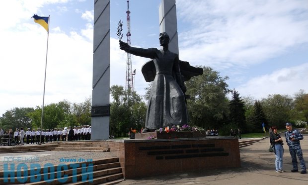 Как проходит 9 мая в Украине: первые инциденты