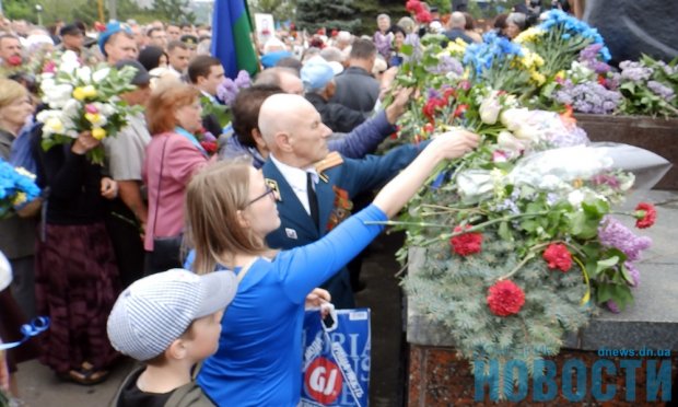 Как проходит 9 мая в Украине: первые инциденты
