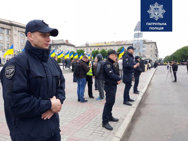 Как проходит 9 мая в Украине: первые инциденты
