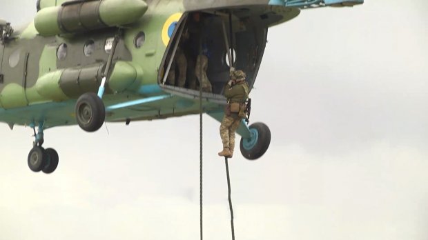 Как военные тренировались с инструкторами НАТО: фото и видео