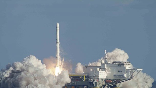 Космические планы Украины: база на Луне, космодром в Канаде и ракеты на Байконуре