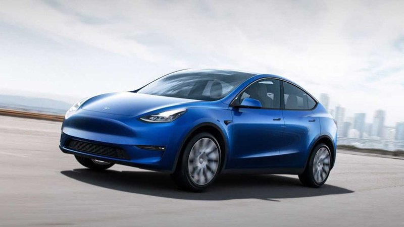 Красотища: Илон Маск представил 7-местный электромобиль Tesla