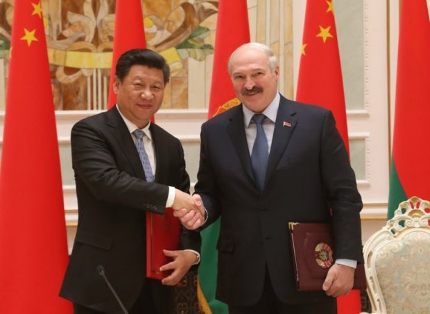 Кто вырвал Беларусь и Лукашенко из медвежьих объятий России?