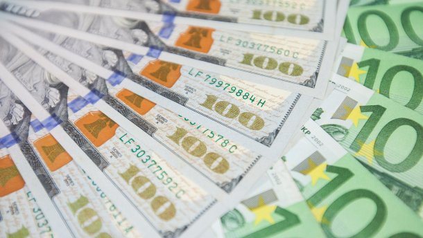 Курс валют на 11 июля: гривня неожиданно обвалилась