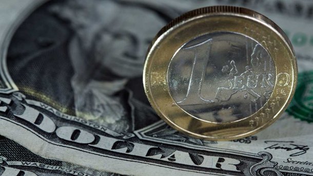 Курс валют на 3 июня: доллар потерял в цене, евро – добавил