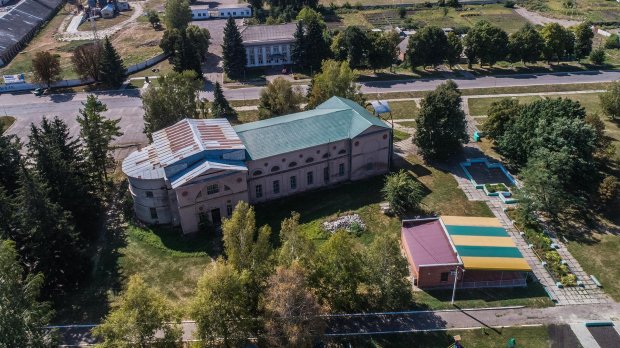 Між війною та миром: як живе Троїцька селищна громада