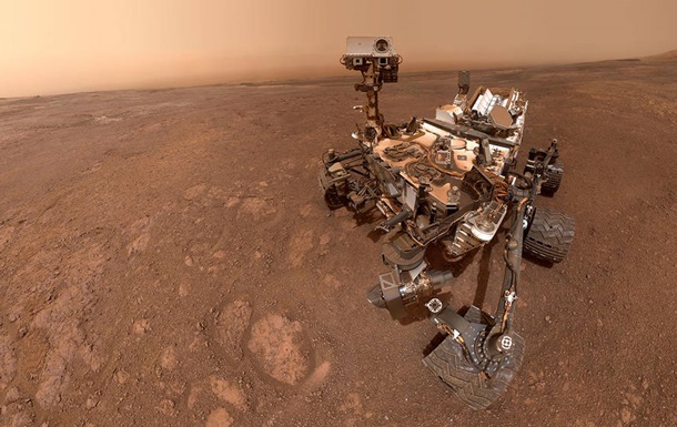 Марсоход Curiosity прислал новое селфи