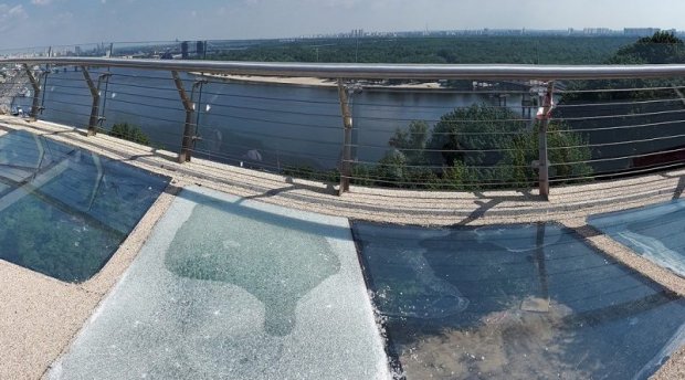 На мосту Кличко установили дополнительные камеры наблюдения