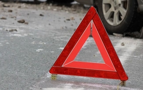 На Прикарпатье два человека погибли в ДТП с участием копа – СМИ