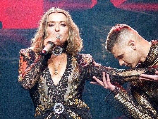 Наталья Могилевская блеснула фигурой в «голом» платье за 100 тысяч гривен (фото)