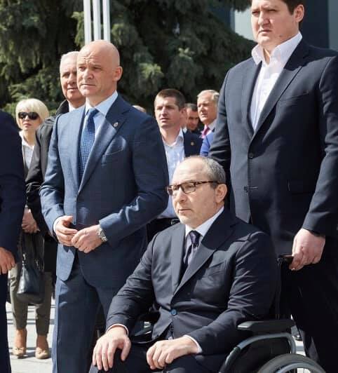 Нові обличчя, мажоритарники та люди Коломойського: хто може пройти в парламент