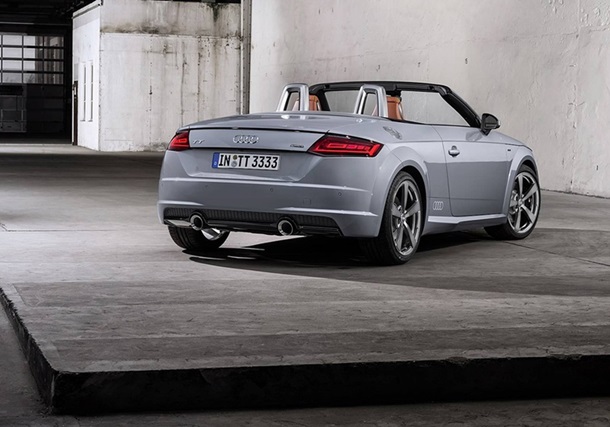 Обновленное семейство Audi ТТ показали официально