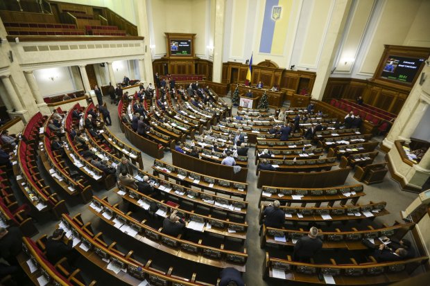 Підсумки роботи Ради: що про діяльність депутатів кажуть експерти