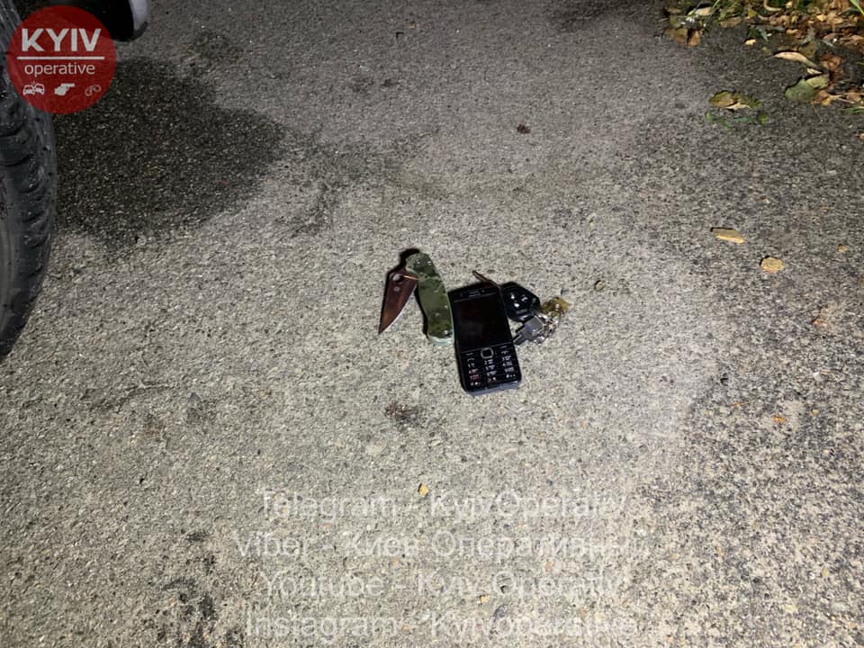 Пьяный водитель разбил пять машин в Киеве и бросался на людей с ножом: фото и видео с места ЧП на Подоле