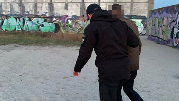 Принял наркотики и прыгнул с моста в реку: как патрульные спасли жизнь в Николаеве