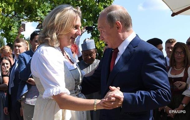 Путин посетил свадьбу главы МИД Австрии