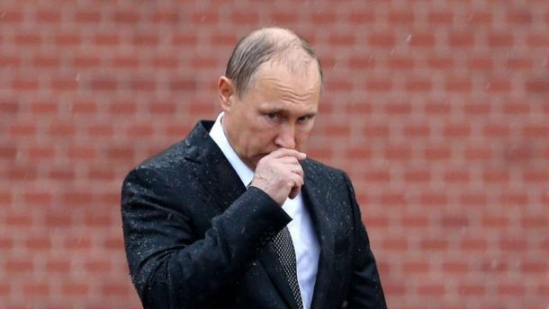 Самотні Путін і Чебурашка: новорічне вітання президента Росії висміяли в карикатурі