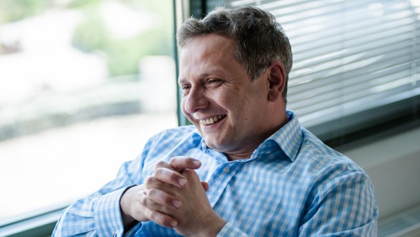 Слідкувати за владою і не панікувати, – поради українцям від економічного радника Зеленського