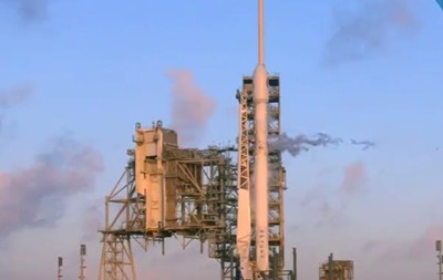 SpaceX запустила Falcon 9 с военным спутником