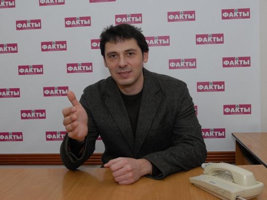 Стоматолог-ортопед Валерий Шевчук: «Зубные камни надо обязательно удалять»