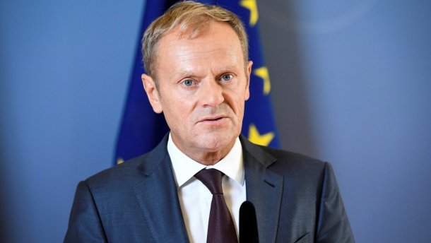 Туск після візиту у Станицю Луганську звинуватив Росію в гуманітарних проблемах на Донбасі